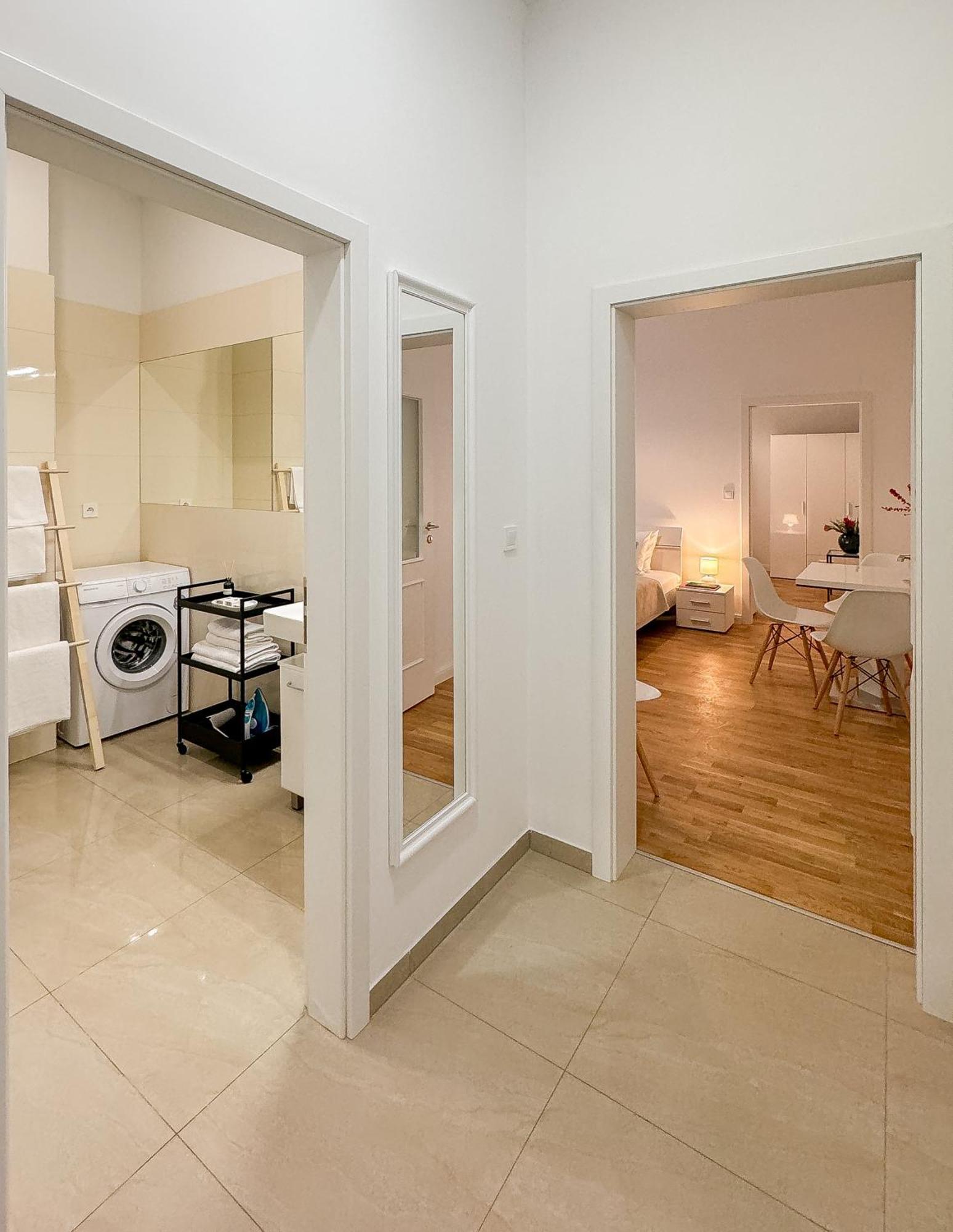 Turnkey I Wenceslas Square Apartments Прага Номер фото