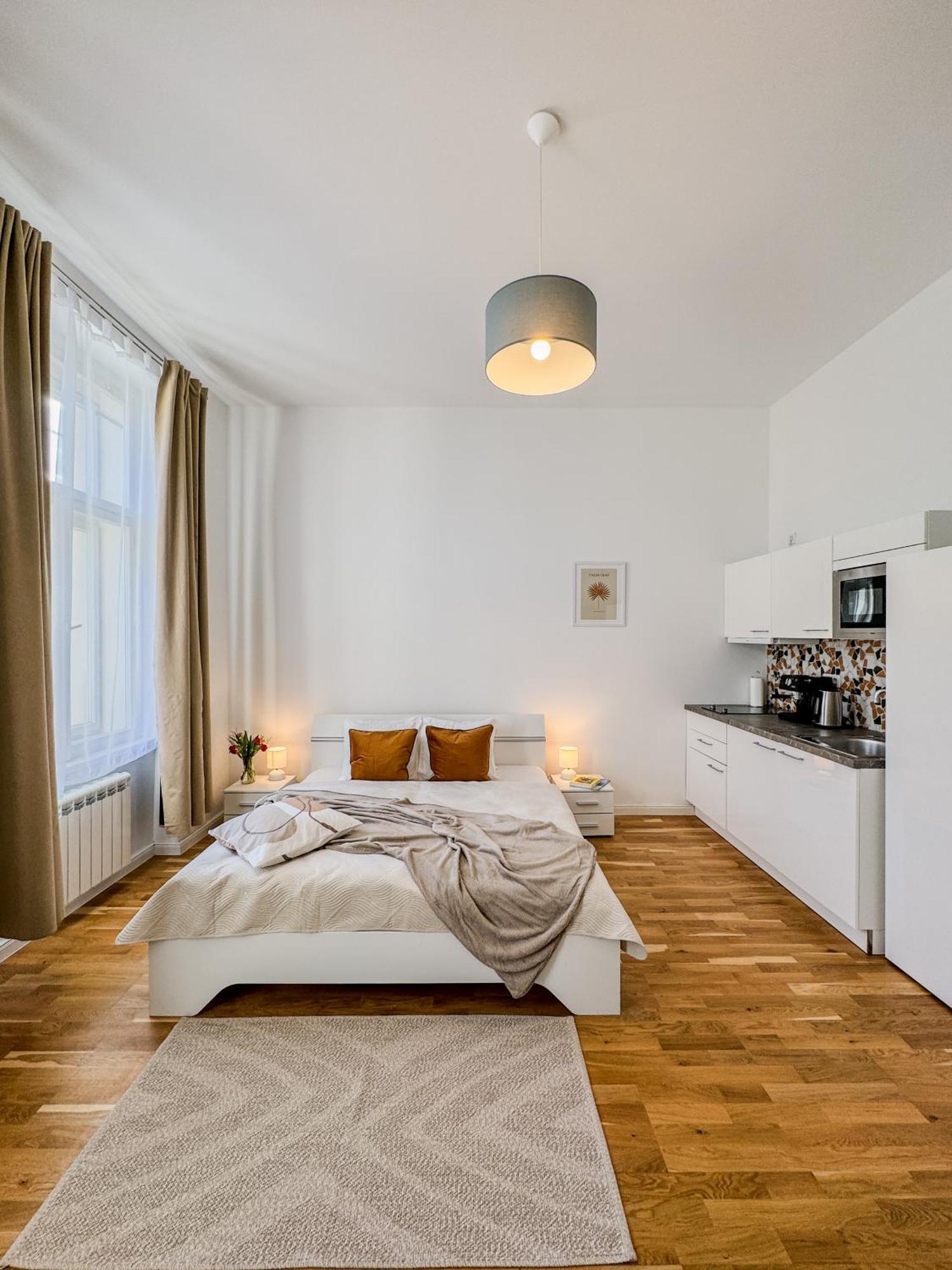Turnkey I Wenceslas Square Apartments Прага Экстерьер фото